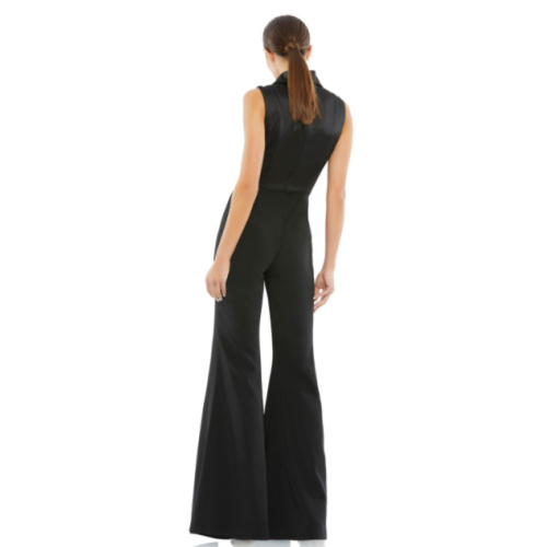 Mac Duggal 26603 at Helen Ainson in Darien Ct 06820