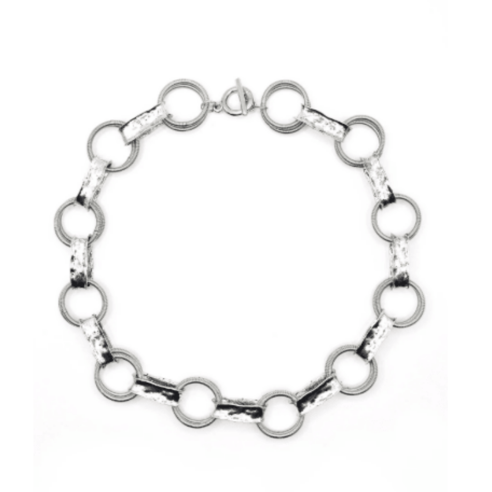 Sea Lily Silver Chunky Link Necklace With Magnet at Helen Ainson